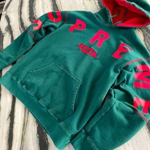 Supreme Hoodie